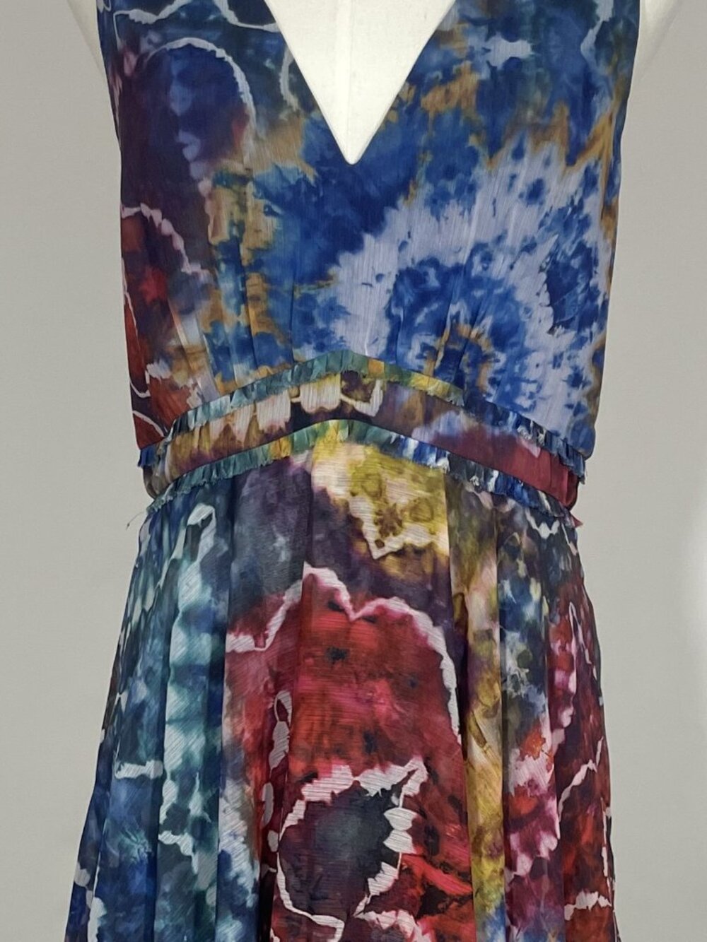 NWT Alice + Olivia Ilia Tie-Die Kaleidoscope Layered Handkerchief Dress Size 8 - Picture 1 of 5